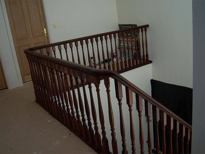 Photo 040 - Handrail